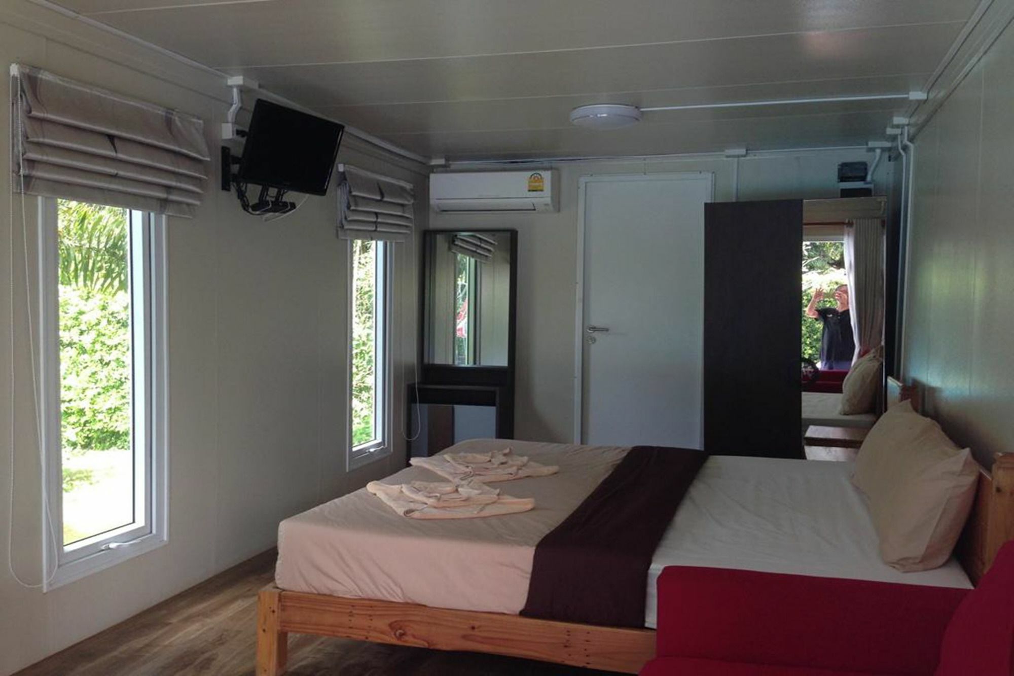 Check In And Chill Out Otel Ban Laem Sok Dış mekan fotoğraf