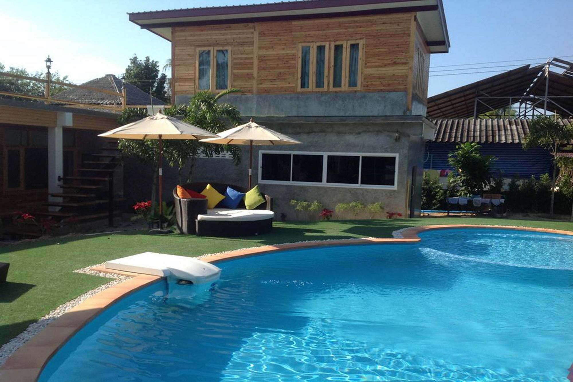 Check In And Chill Out Otel Ban Laem Sok Dış mekan fotoğraf